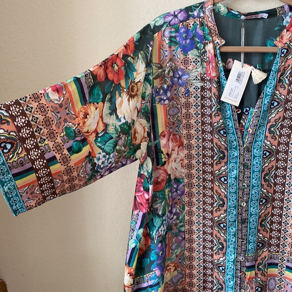 Johnny Was 100% silk Hari tunic top - Picture 7 of 10